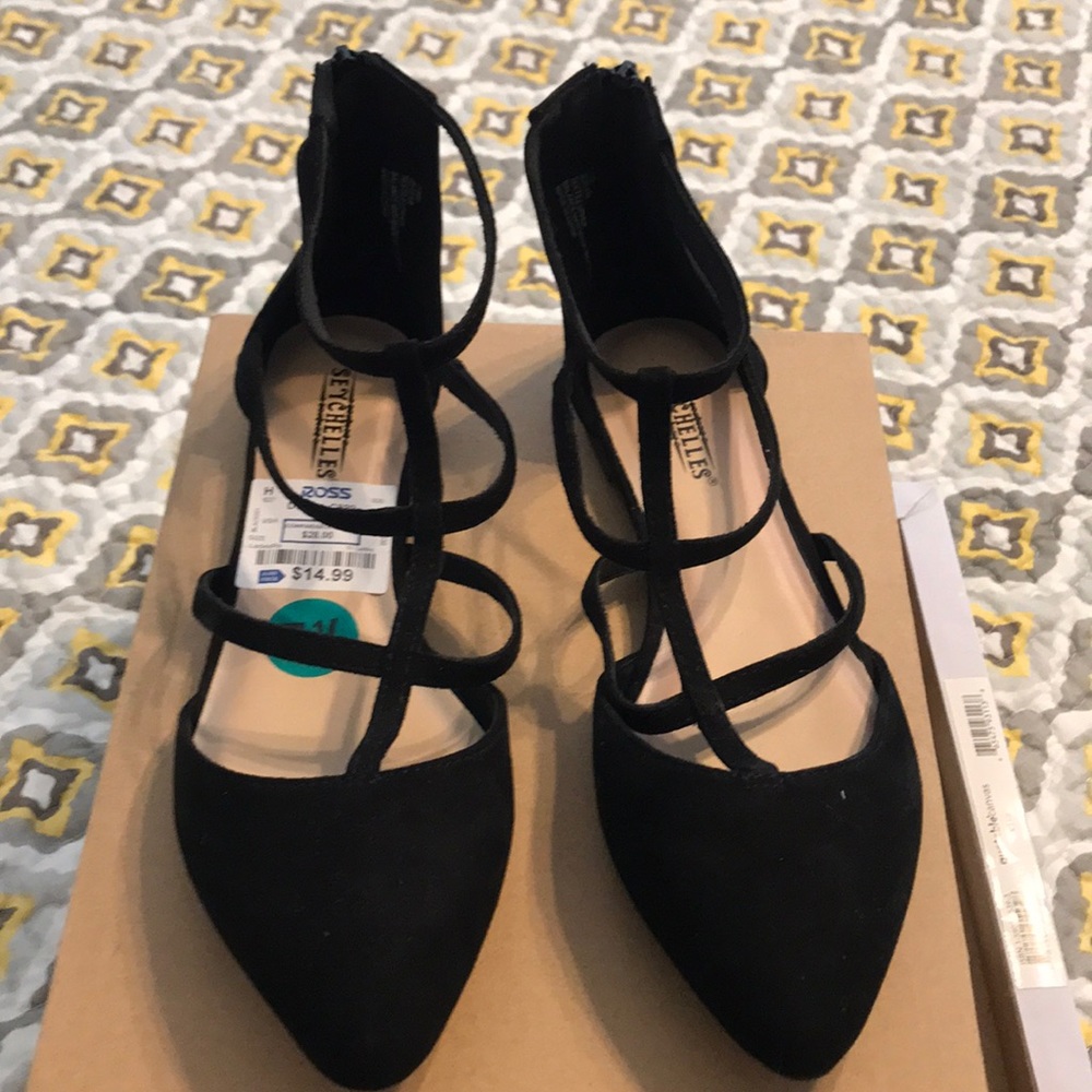 Black flats 7.5
